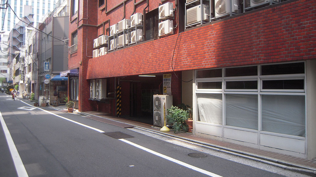 ホテルに付置された駐車場