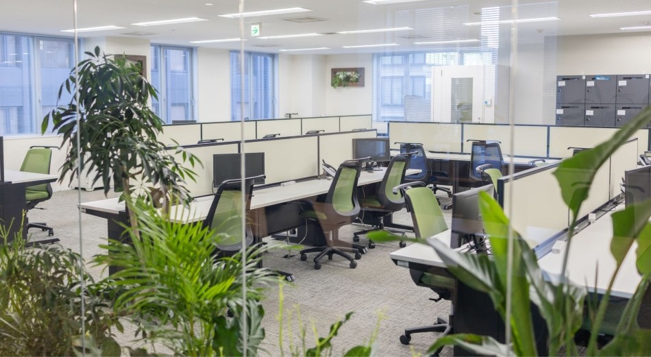 オフィス内の部屋の写真